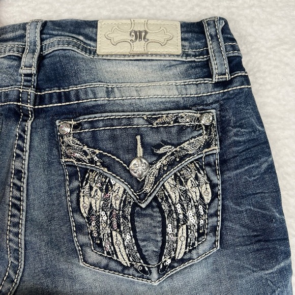 Miss Me Easy Crop Mid-Rise Denim Jeans Embellished Fallen Wings Size 29 - Picture 1 of 16